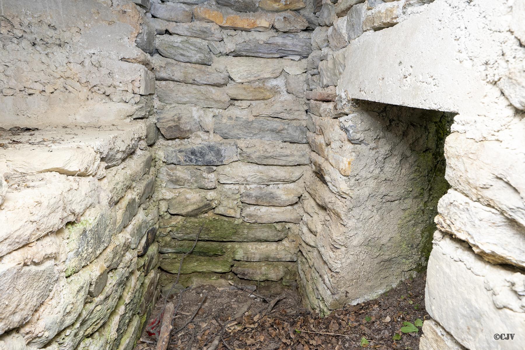 Ligne Maginot - AMODON 1 - (Blockhaus pour arme infanterie) - L'entrée dans le blockhaus - Lia VERMEULEN