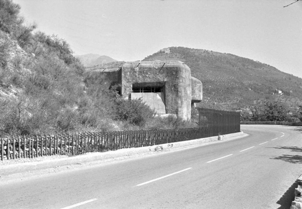 Ligne Maginot - SAINT ROCH (SHR) - (Ouvrage d'artillerie) - Bloc 4
Les panneaux de protection en place - LOVINY Alain