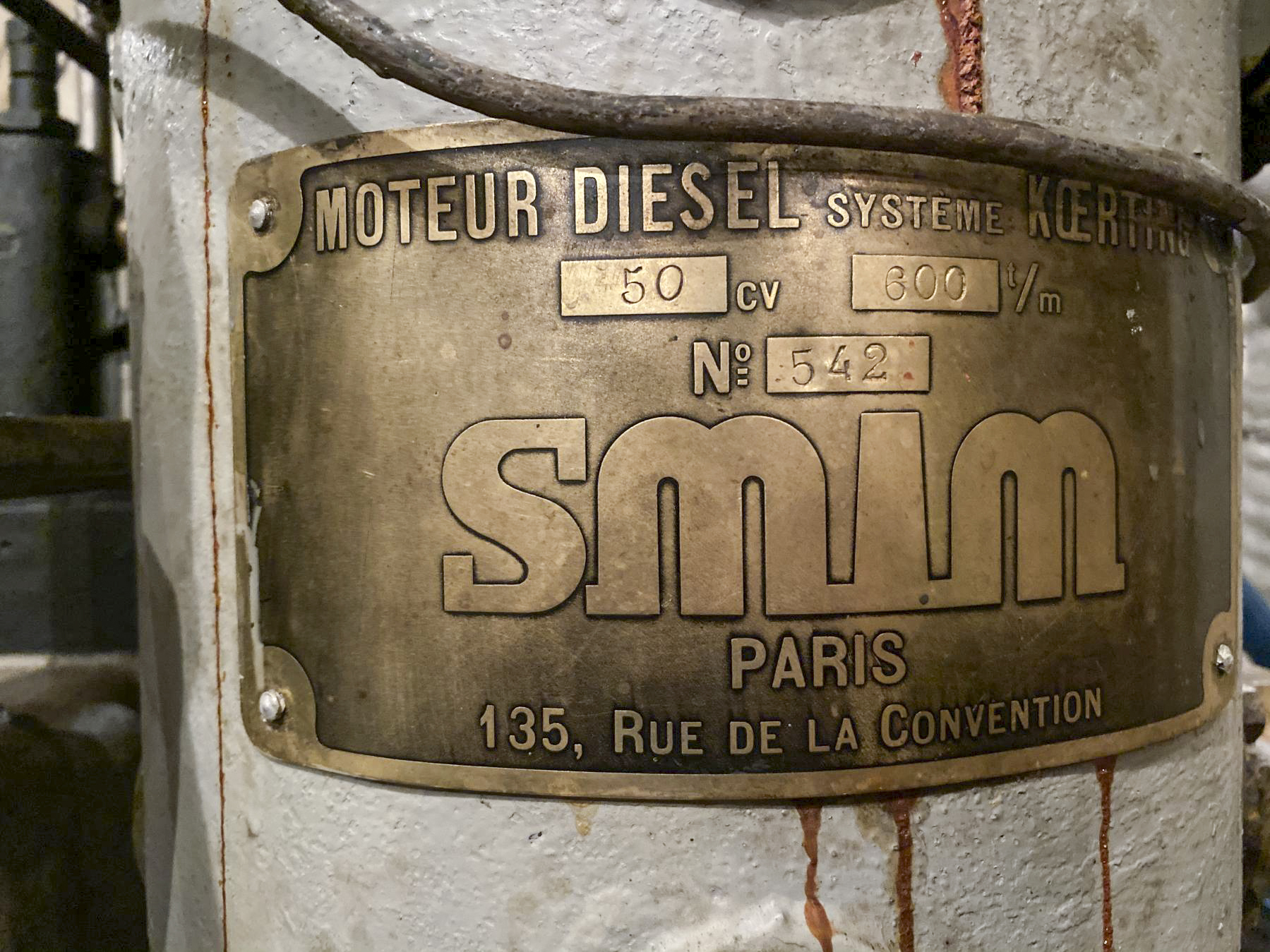 Ligne Maginot - SAINT ROCH (SHR) - (Ouvrage d'artillerie) - L'usine électrique 
Moteurs SMIM 2SR19
Plaque d'identification constructeur - Pascal LAMBERT