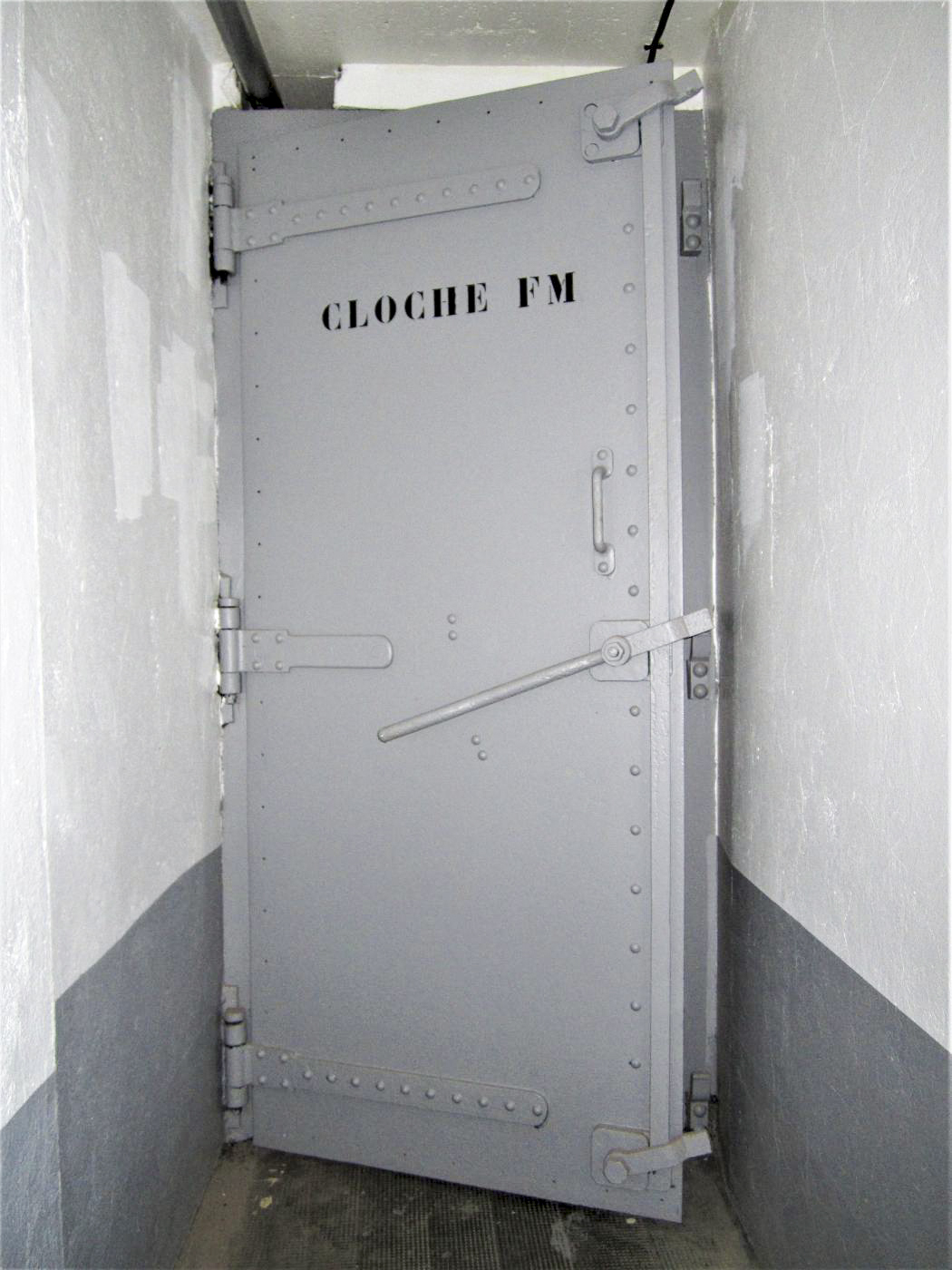 Ligne Maginot - 86 - ASCHENBACH - (Casemate d'infanterie - Double) - Porte étanche de la cloche GFM - Gregory Fuchs