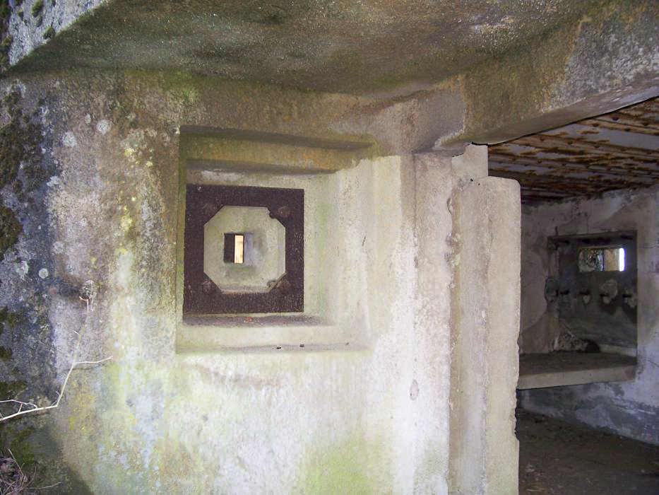 Ligne Maginot - HEILIGENBRONNEN OUEST - (Blockhaus pour canon) - Défense de l’entrée - JM57