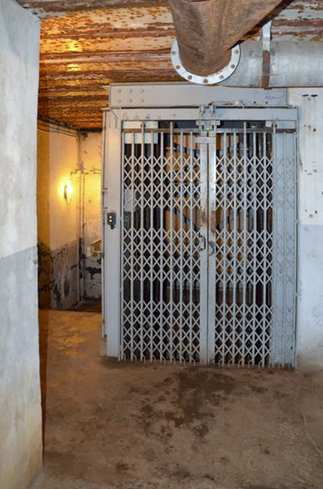 Ligne Maginot - SIMSERHOF - (Ouvrage d'artillerie) - Entrée des hommes
Monte-charge - D. Froehly