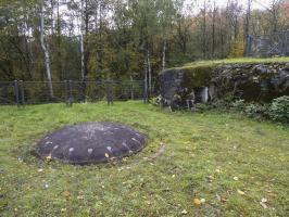 Ligne Maginot - SIMSERHOF - (Ouvrage d'artillerie) - Bloc 3
Tourelle pour mortiers 81mm et abri projecteur