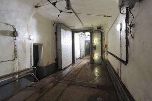 Ligne Maginot - SIMSERHOF - (Ouvrage d'artillerie) - Galeries de l'ouvrage
La porte pare-souffle isolant les arrières des avants de l'ouvrage destinée à protéger l'ouvrage en cas d'explosion dans le magasin à munitions M1