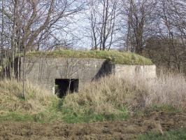 Ligne Maginot - MISSLINGEN 3 - (Blockhaus pour canon) - Vue arrière
Entrée du matériel