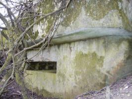 Ligne Maginot - MISSLINGEN 5 (Blockhaus pour arme infanterie) - Façade avant
Créneau mirailleuse