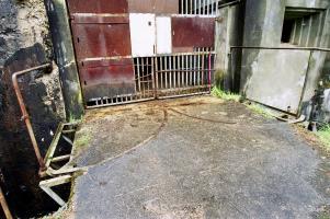 Ligne Maginot - OTTERBIEL - (Ouvrage d'artillerie) - Entrée mixte
La porte et le pont d'entrée