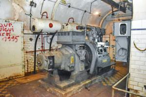 Ligne Maginot - HAUT POIRIER - (Ouvrage d'infanterie) - Usine
Groupe électrogène, moteur SMIM et génératrice Breguet