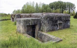 Ligne Maginot - THUN (PDS) - (Blockhaus pour arme infanterie) - 