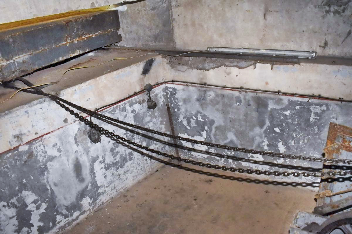 Ligne Maginot - SIMSERHOF - (Ouvrage d'artillerie) - Entrée munitions
Mécanisme du pont escamotable - Daniel Froehly