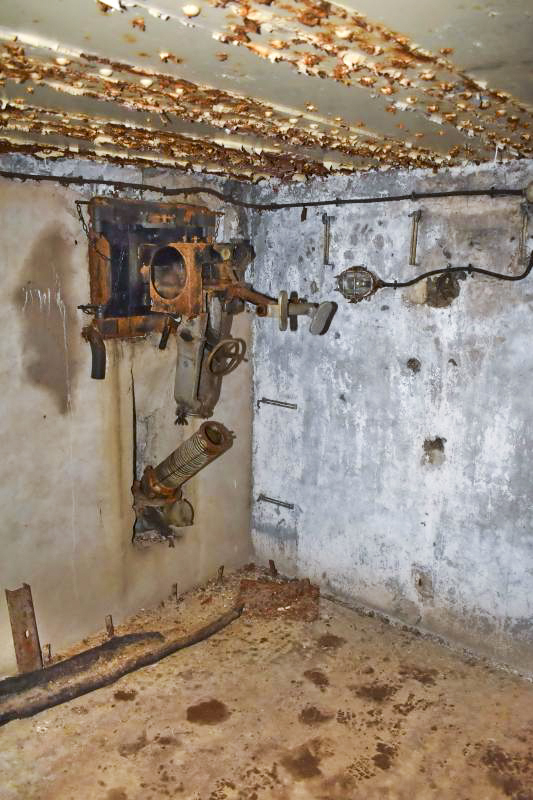 Ligne Maginot - SIMSERHOF - (Ouvrage d'artillerie) - Bloc 3
Créneau JM - Daniel Froehly