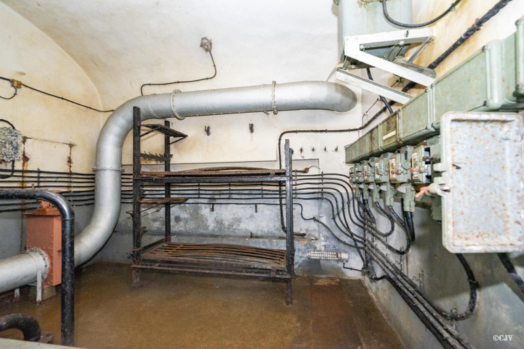 Ligne Maginot - SIMSERHOF - (Ouvrage d'artillerie) - Bloc 3 - Lia VERMEULEN
