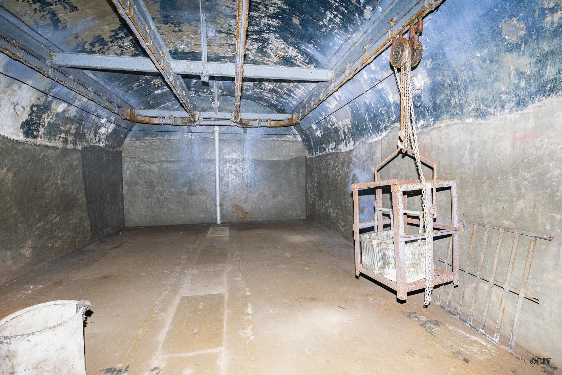 Ligne Maginot - SIMSERHOF - (Ouvrage d'artillerie) - Bloc 4
Magasin M2 - Lia VERMEULEN
