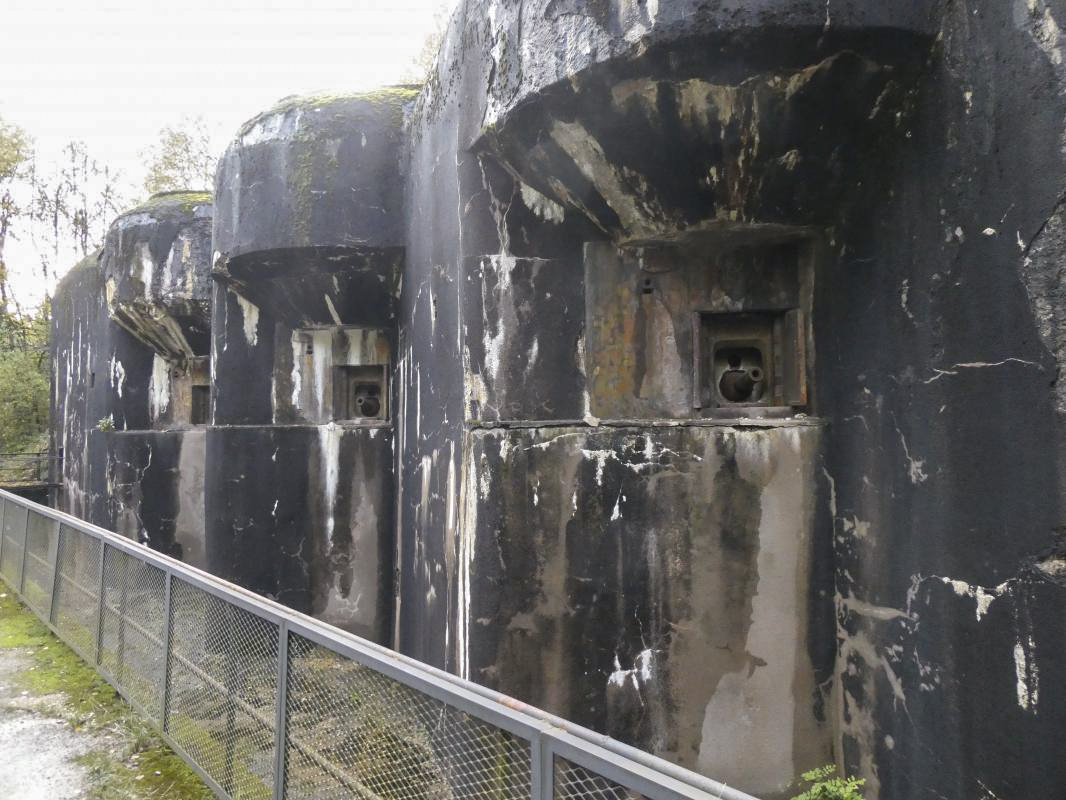 Ligne Maginot - SIMSERHOF - (Ouvrage d'artillerie) - Bloc 6 - ELLENA - CUNY