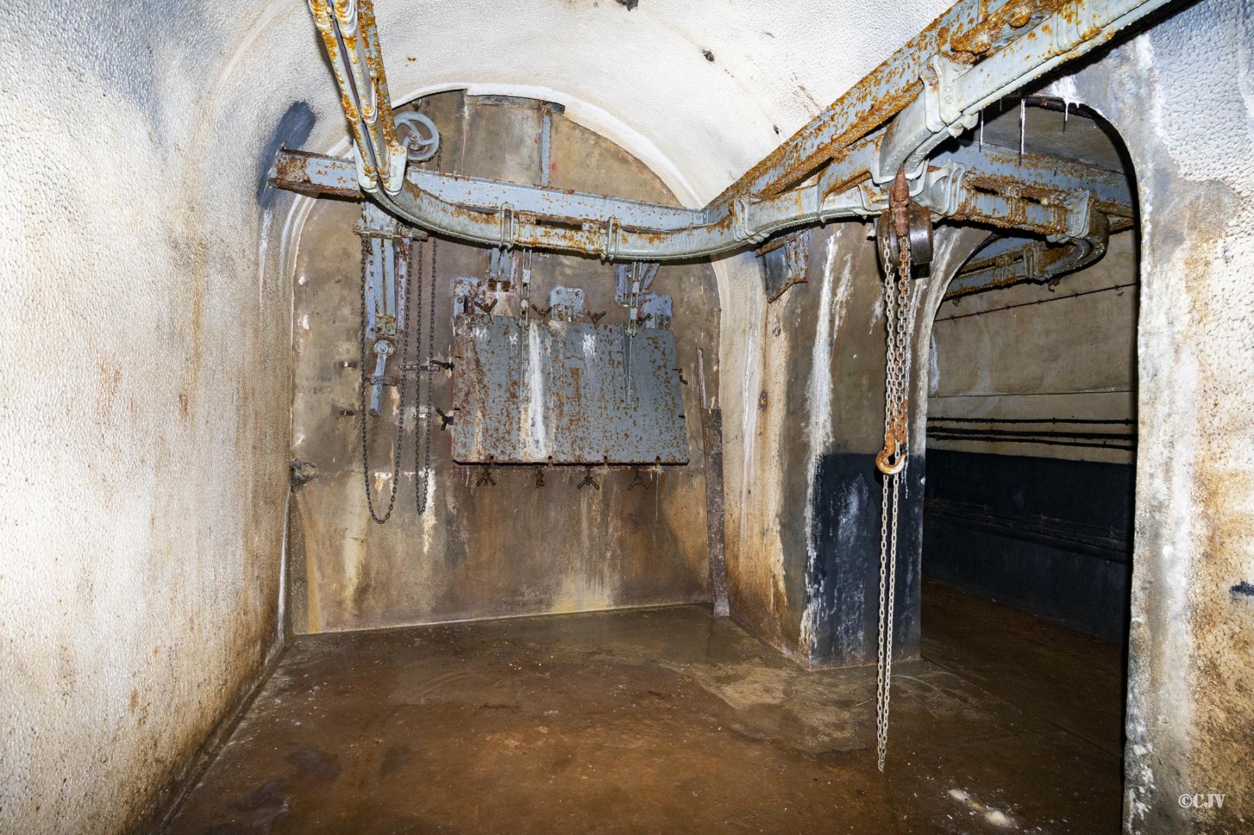 Ligne Maginot - SIMSERHOF - (Ouvrage d'artillerie) - Bloc 6 - Lia VERMEULEN