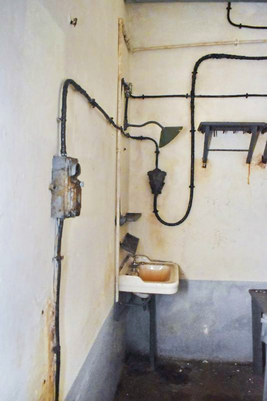 Ligne Maginot - SIMSERHOF - (Ouvrage d'artillerie) - PC
Chambre officier - Daniel Froehly