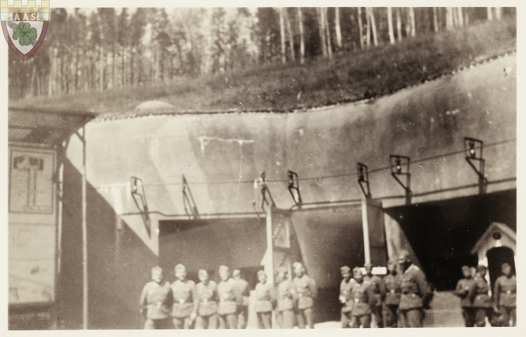 Ligne Maginot - SIMSERHOF - (Ouvrage d'artillerie) - Soldats allemands devant l'entrée des munitions du Simserhof. - Inconnu