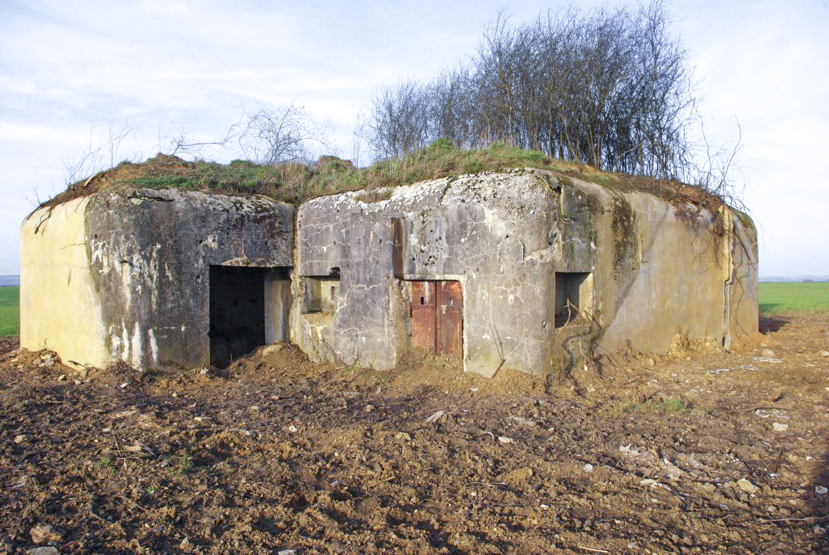 Ligne Maginot - MISSLINGEN 1 - (Blockhaus pour canon) - Blockhaus dégagé de toute sa végétation - JM57