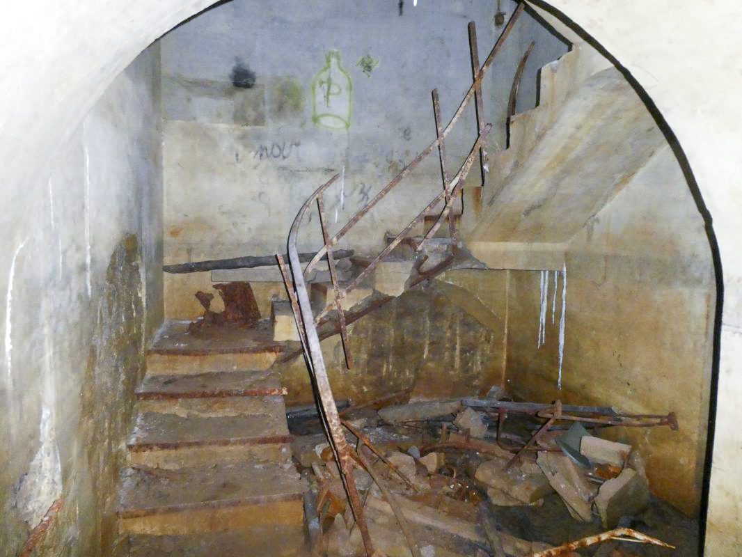 Ligne Maginot - SEELBERG EST - (Casemate d'infanterie) - Le puits - ELLENA - CUNY