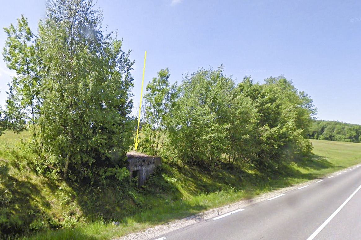 Ligne Maginot - 222 - (Barrage de Route) - Blockhaus à gauche de la route - Google Streetview