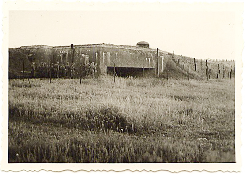 Ligne Maginot - CHAMP D'AVIATION OUEST - (Casemate d'infanterie) -  - Inconnu
