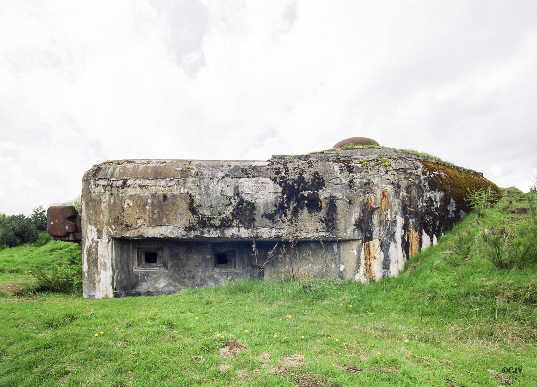 Ligne Maginot - CHAMP D'AVIATION OUEST - (Casemate d'infanterie) -  - Lia VERMEULEN