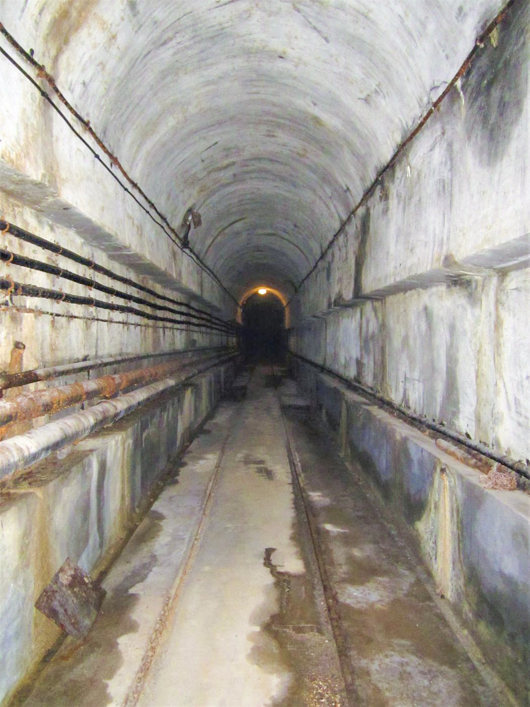 Ligne Maginot - FOUR A CHAUX - FAC - (Ouvrage d'artillerie) - Galerie vers les blocs 3 et 4 - Gregory Fuchs