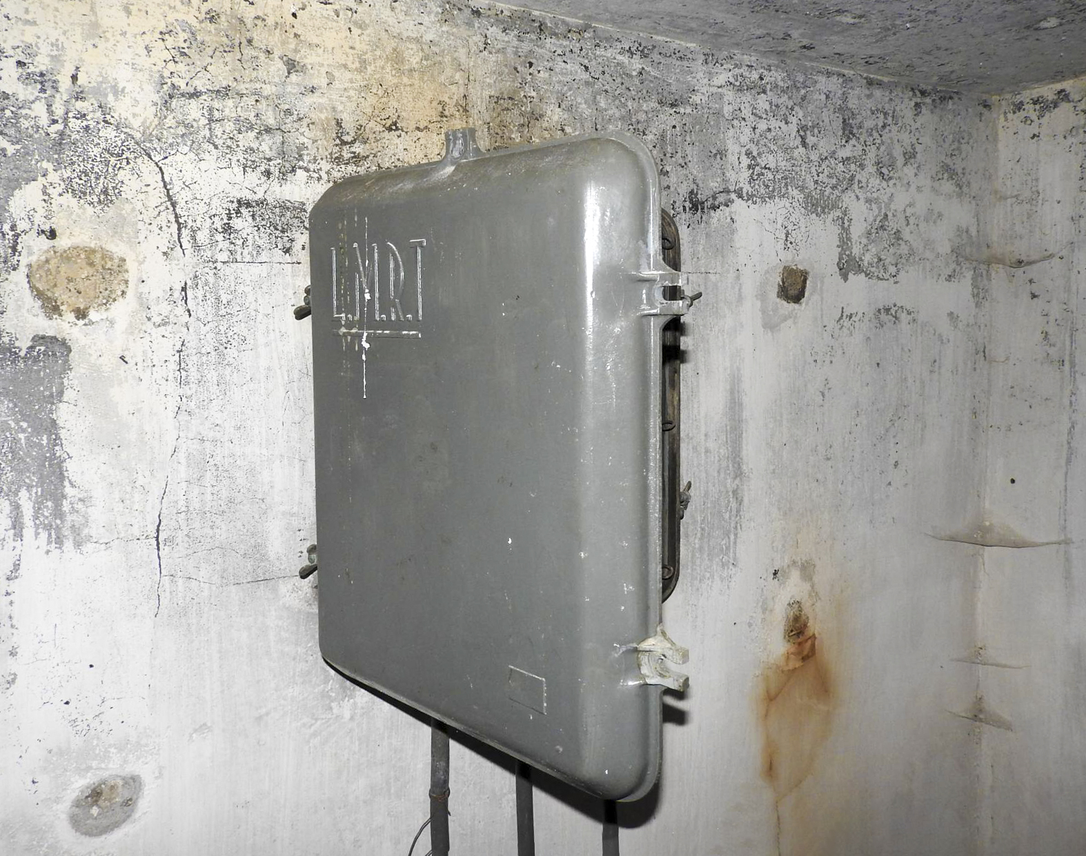 Ligne Maginot - CU2 - (Chambre de coupure) - Le boitier LMRT des années 50 - STENGER Mathieu