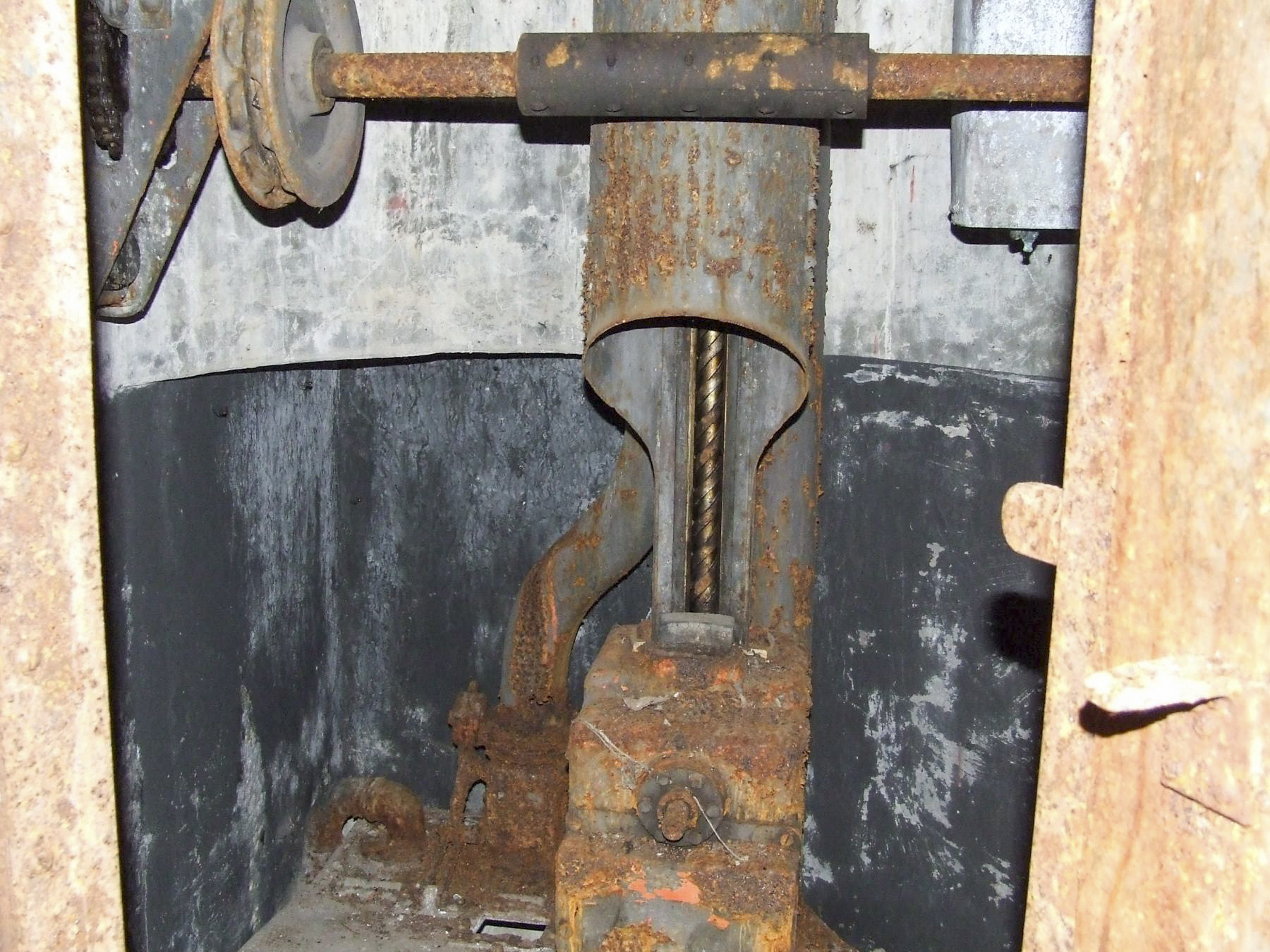 Ligne Maginot - FREUDENBERG - (Casemate d'infanterie) - Le mécanisme de la cloche JM - STENGER Mathieu