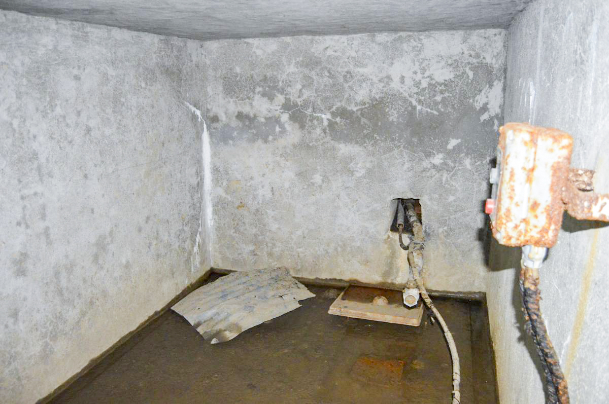 Ligne Maginot - COL DE RESTEFOND (STATION DE CAPTAGE ET POMPAGE D'EAU) - (Divers) -  - Michal Prasil