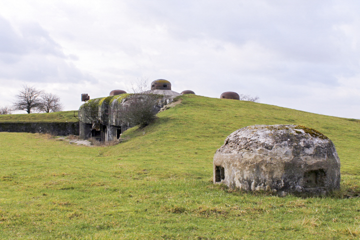 Ligne Maginot - HAUT POIRIER - (Ouvrage d'infanterie) - Bloc 1 
Cloche factice en béton - Christian LENHARD