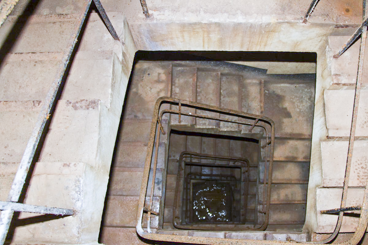 Ligne Maginot - HAUT POIRIER - (Ouvrage d'infanterie) - Bloc 2
Puits d'escalier - Michel Teiten