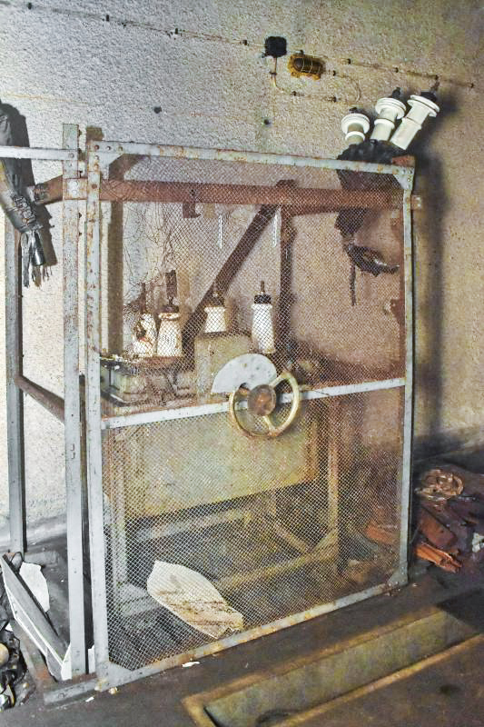 Ligne Maginot - HAUT POIRIER - (Ouvrage d'infanterie) - Sectionneur de l'alimentation haute tension (réseau extérieur) - Daniel Froehly