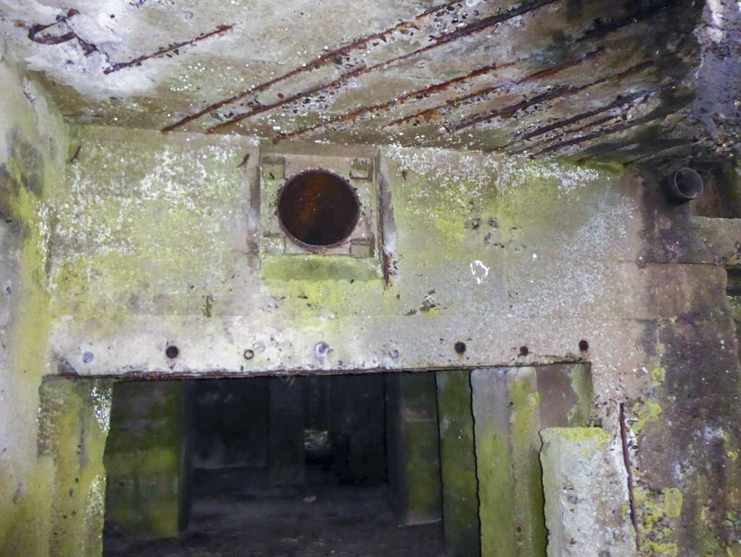 Ligne Maginot - CEZF-2 - SAINT VAAST EN CAMBRESIS - (Blockhaus lourd type STG / STG-FCR - Simple) -  - François VILLARS