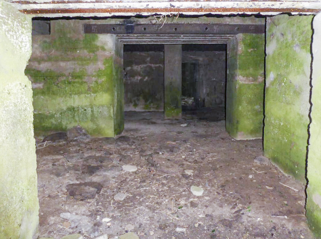 Ligne Maginot - CEZF-2 - SAINT VAAST EN CAMBRESIS - (Blockhaus lourd type STG / STG-FCR - Simple) -  - François VILLARS