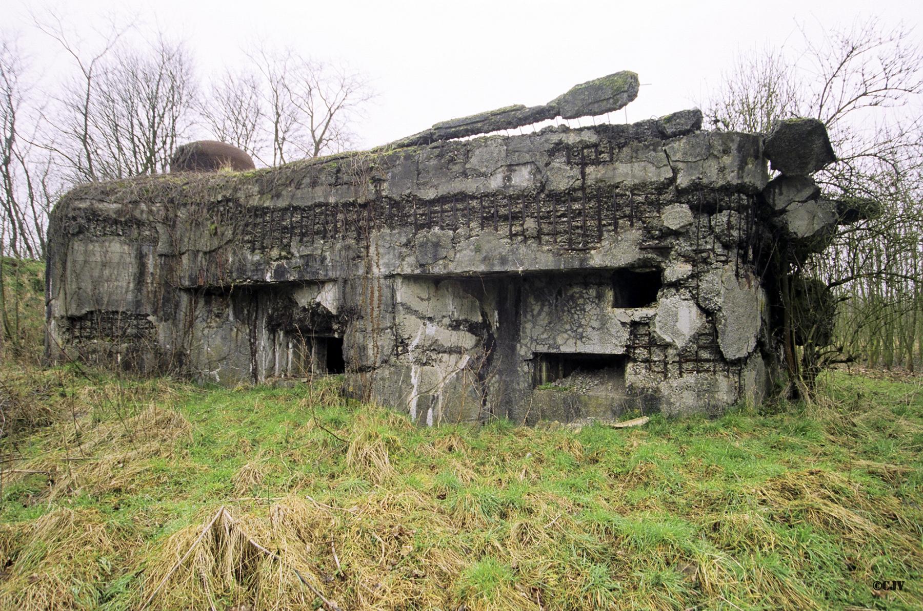 Ligne Maginot - MAULDE SUD OUEST GAUCHE - (Casemate d'infanterie - Simple) -  - Caspar Vermeulen