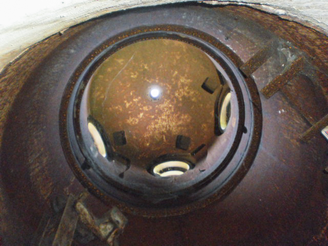 Ligne Maginot - MAULDE SUD OUEST DROITE - (Casemate d'infanterie - Simple) - Sous la cloche GFM - Sébastien Bonnet