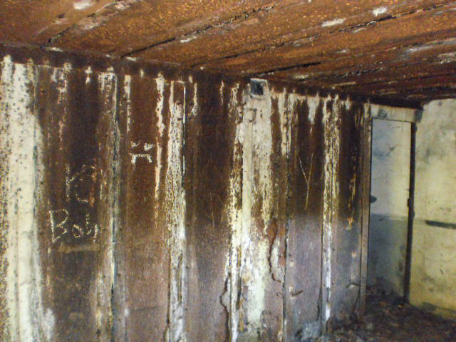 Ligne Maginot - MAULDE SUD OUEST DROITE - (Casemate d'infanterie - Simple) - 1ère pièce en entrant. - Sébastien Bonnet