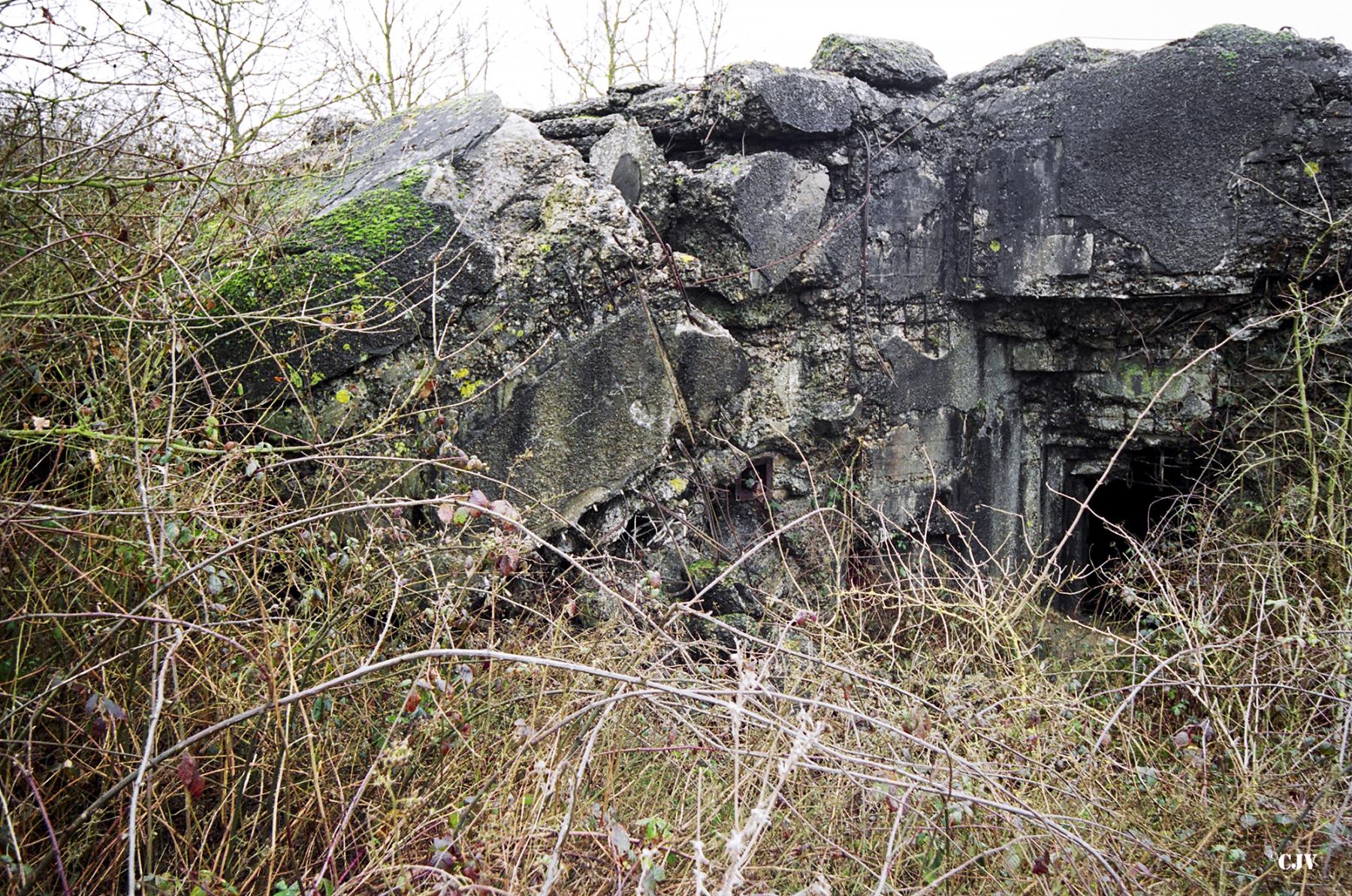 Ligne Maginot - FORT DE MAULDE OUEST - (Casemate d'artillerie) -  - Lia VERMEULEN