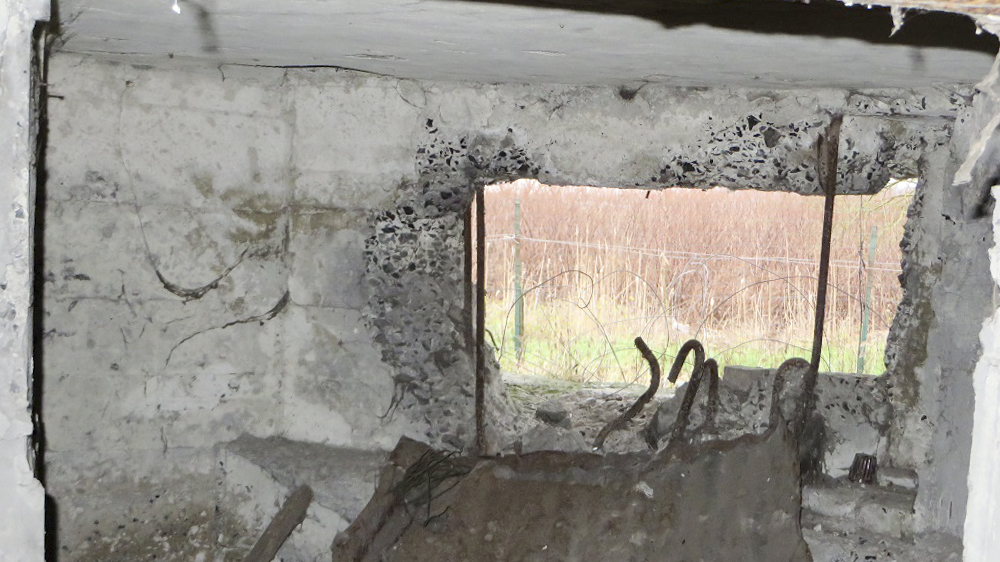 Ligne Maginot - RUBIS - (Blockhaus lourd type STG / STG-FCR - Double) - Vue intérieure du créneau non obstrué de l'observatoire - Alain FOCQUENOY