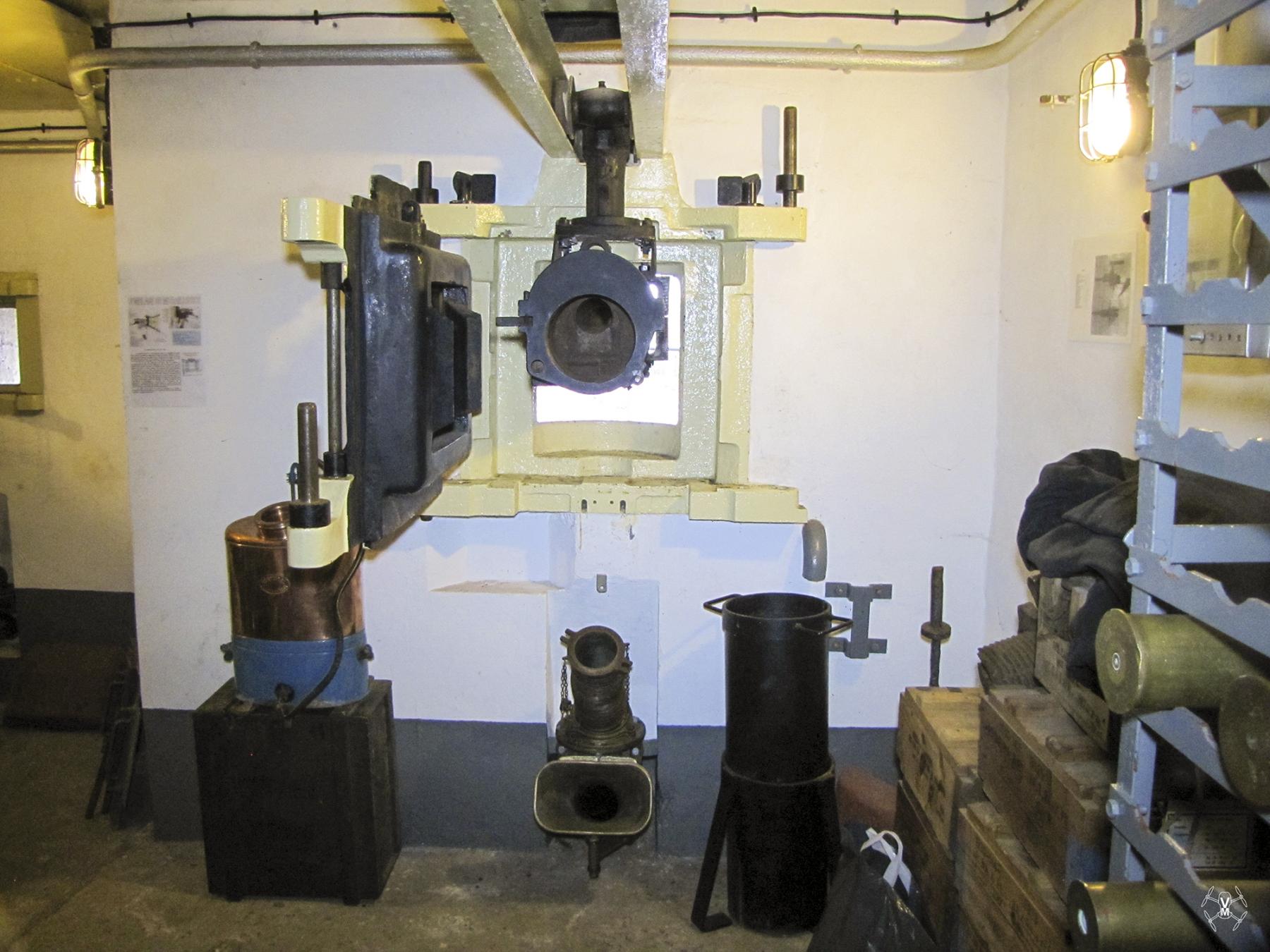 Ligne Maginot - CIMETIERE DU MONT DES BRUYERES - C2 - (Casemate d'infanterie) -  - VERMEULEN Vincent