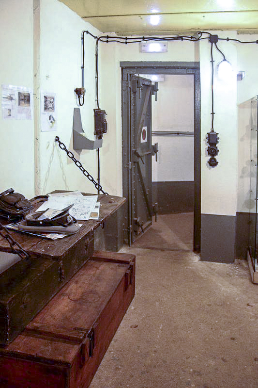 Ligne Maginot - CIMETIERE DU MONT DES BRUYERES - C2 - (Casemate d'infanterie) -  - JMBrams