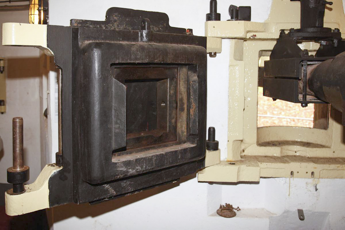 Ligne Maginot - CIMETIERE DU MONT DES BRUYERES - C2 - (Casemate d'infanterie) -  - JMBrams