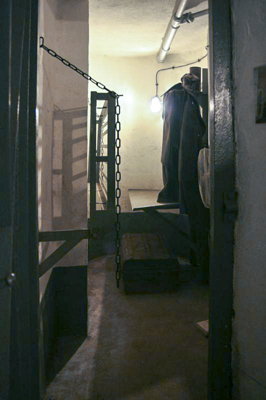 Ligne Maginot - CIMETIERE DU MONT DES BRUYERES - C2 - (Casemate d'infanterie) -  - JMBrams