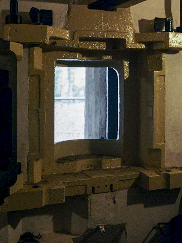 Ligne Maginot - CIMETIERE DU MONT DES BRUYERES - C2 - (Casemate d'infanterie) -  - JMBrams