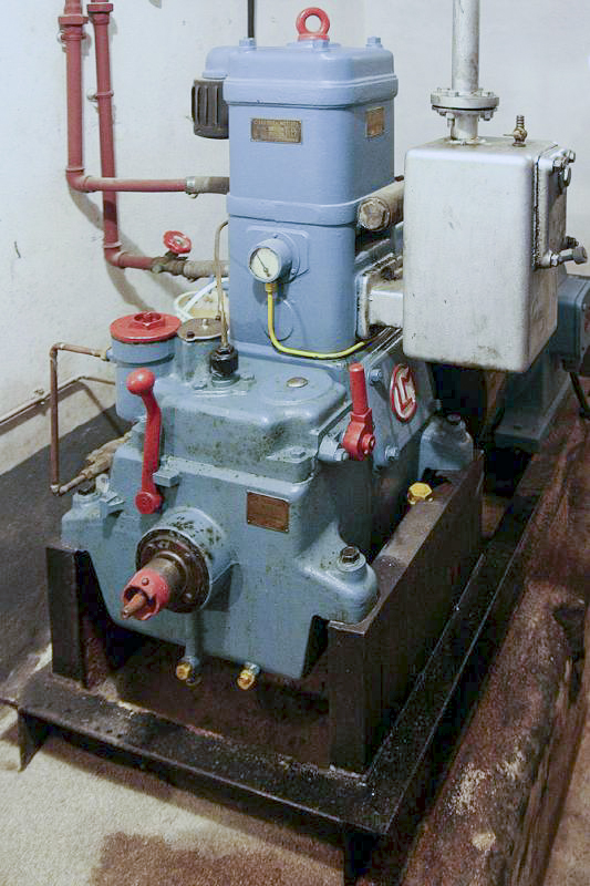Ligne Maginot - CIMETIERE DU MONT DES BRUYERES - C2 - (Casemate d'infanterie) -  - JMBrams