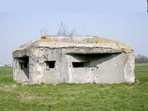 Ligne Maginot - HAUTERIVE EST - (Blockhaus pour canon) -  - AALMA - www.lignemaginot.com