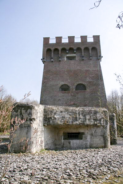 Ligne Maginot - GRES - (Casemate d'infanterie - Double) - Vue de l'arrière du blockhaus - AALMA - lignemaginot.com