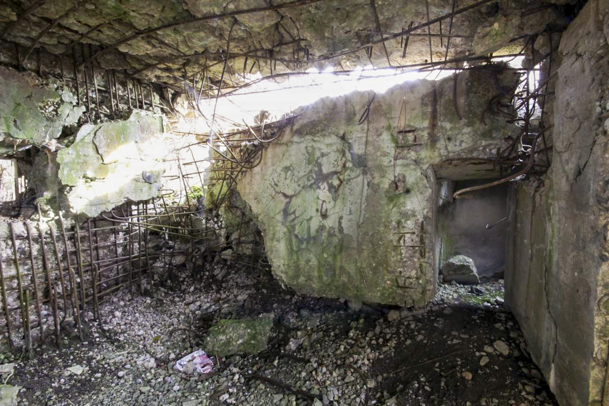 Ligne Maginot - C15N - LA BARRIERE 1 - (Blockhaus pour canon) - L'entrée du personnel - Michel & Philippe ZIMMER