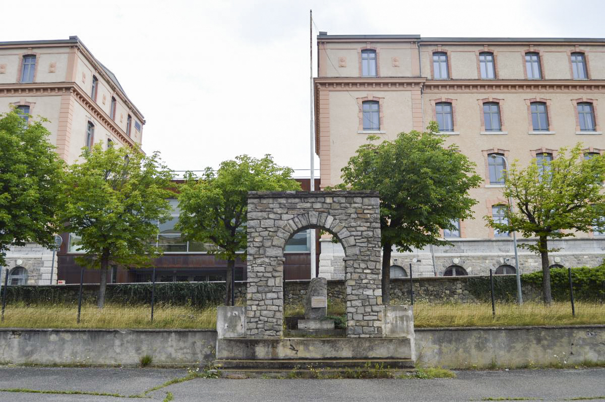 Ligne Maginot - CASERNE JACQUEMOT (QUARTIER CRAPLET - 15° BCA) - (Casernement) -  - Michal Prasil